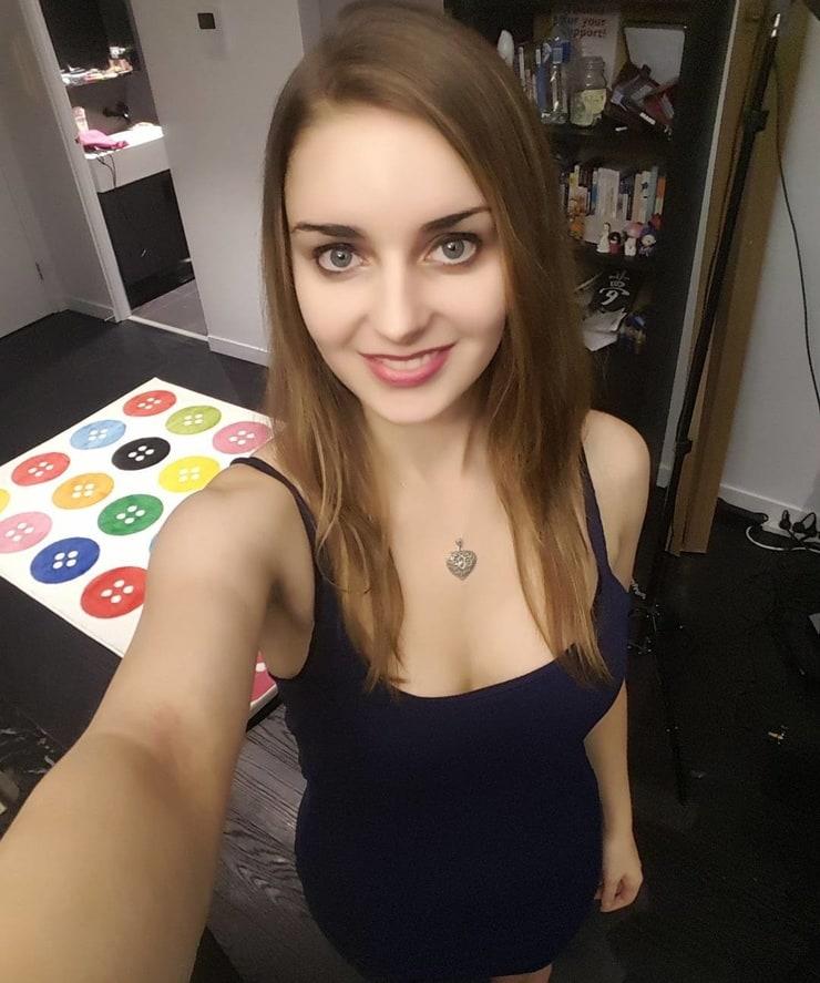 70+ Loserfruit Hot Pictures Are Too Much For You To Handle - Page 4 of