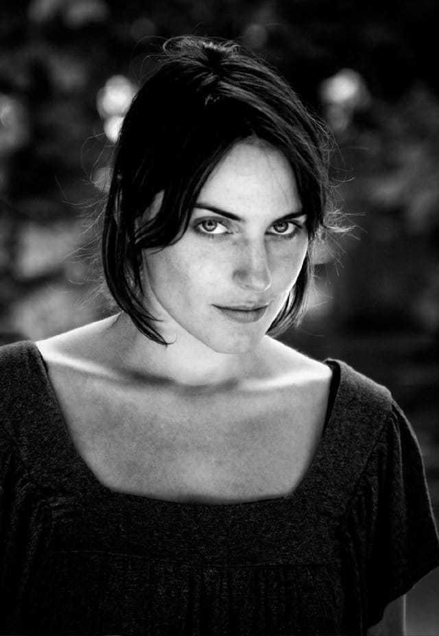 Nackt antje traue Antje Traue